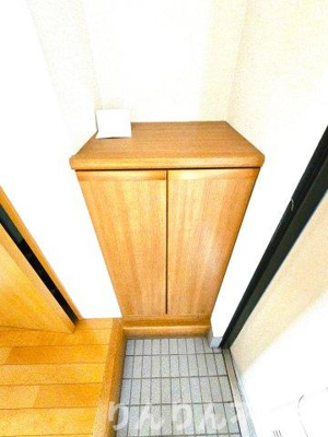 【玄関】 | フレンチェスデン