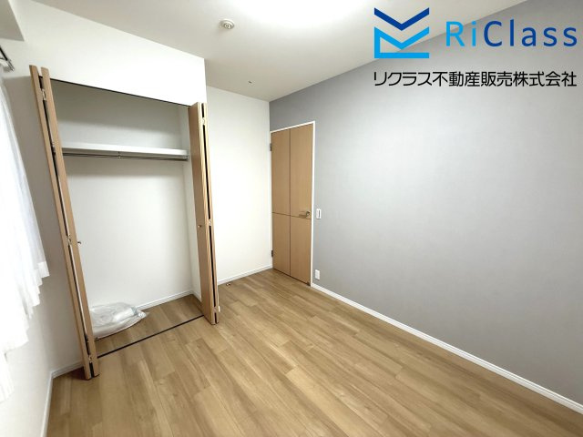 グルーブ兵庫グランアリーナの洋室|使い勝手のいい洋室です
クロークあります