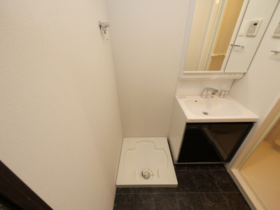 【設備】 | S-RESIDENCE大和田aline | 洗濯機置き場です