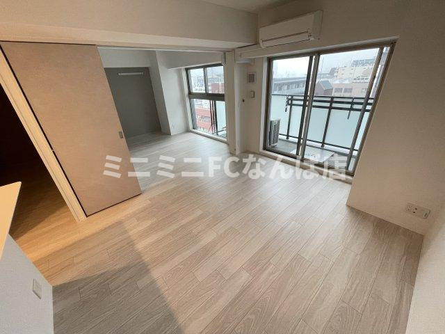 アーバネックス天満橋サウスの居間・リビング