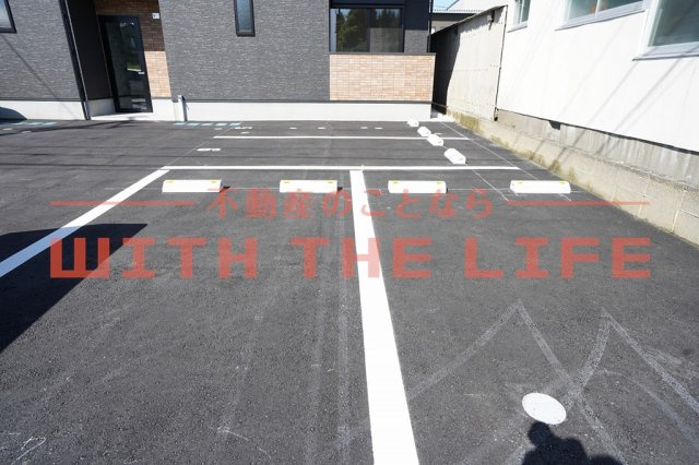 BRAVEBASE HAL（ブレイブベースハル）【キャンペーン対象物件】の駐車場|駐車場です