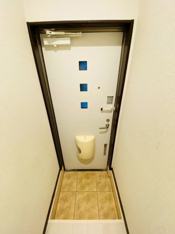 【玄関】
