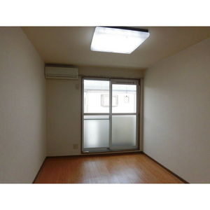 フレンドリー五反田の居間・リビング