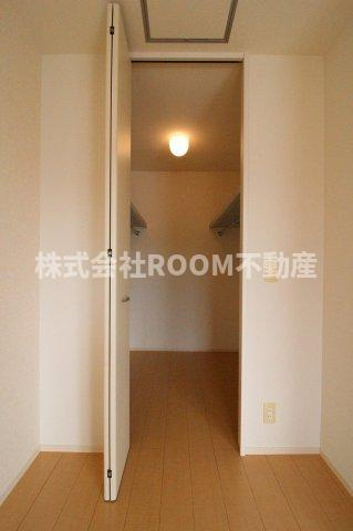 ハッピネスTAKAOの寝室|落ち着いた色調の寝室です