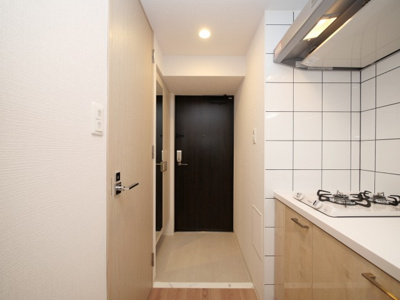 【玄関】 | エスリード新大阪ザ・プレミアEAST | シンプルで使いやすい玄関です