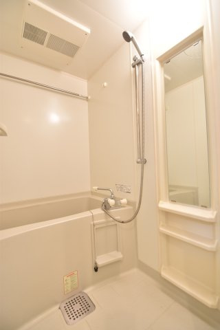 大阪市都島区東野田町１丁目の賃貸マンションの浴室