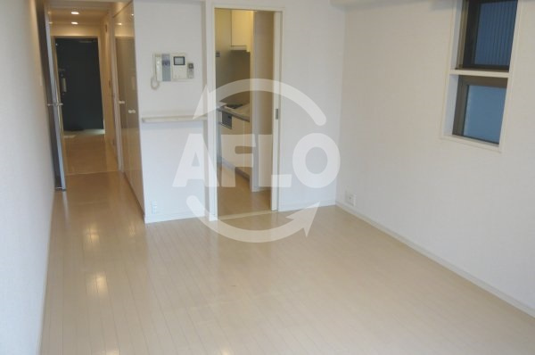 KAISEI本町の居間・リビング|KAISEI本町　洋室