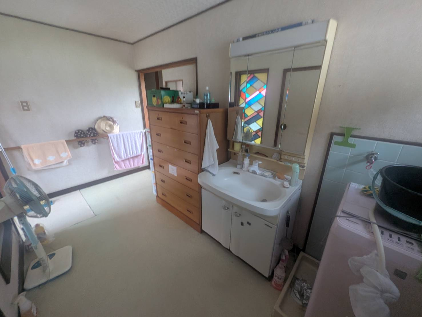 和泉市北田中町の一戸建ての洗面所