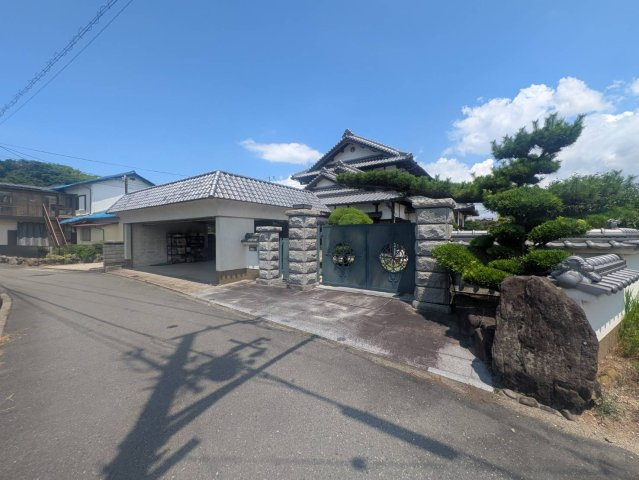 和泉市北田中町の一戸建ての外観