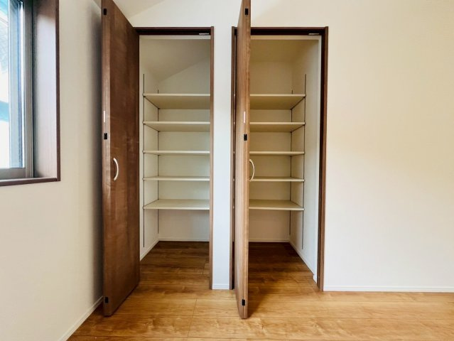 【収納】 | 練馬区旭丘２丁目　新築戸建て | 使い勝手の良い収納を備え、空間をすっきり保てるLDKです