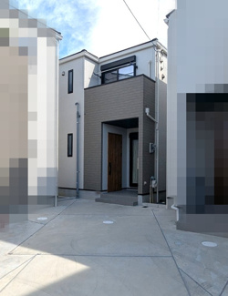 【駐車場】 | ■100万円値下げしました■高槻市富田町六丁目 | ■令和6年6月建築 （築1年の築浅戸建）
■阪急京都線「総持寺」駅徒歩約13分■阪急京都線「富田」駅徒歩１４分■JR東海道本線「摂津富田」駅徒歩１７分