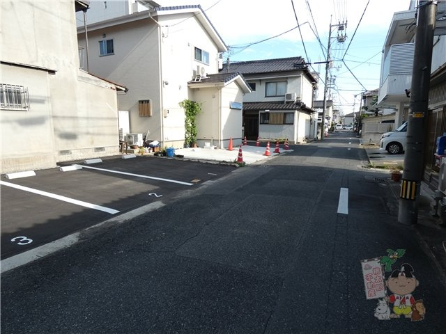 岡山市北区富町１丁目の駐車場の外観