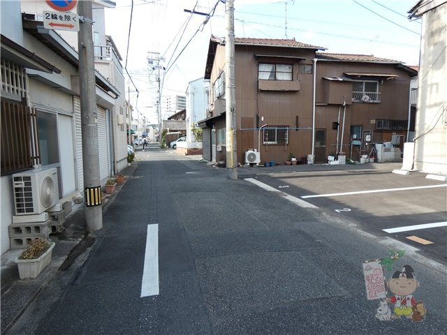 岡山市北区富町１丁目の駐車場のその他