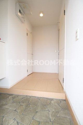 ハッピネスTAKAOのエントランス|ゆとりのあるエントランスです