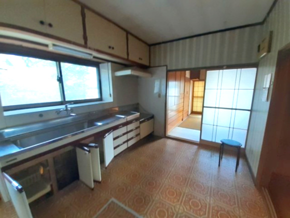 宇土市城之浦町の中古一戸建のキッチン
