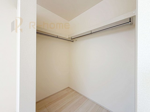 古河市下辺見第6　新築戸建て　6号棟の収納|人気のウォークインクローゼット！アウター類はもちろん、季節ものや寝具も収納できます！