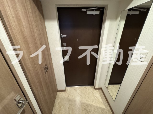 プレジオ長田の玄関|収納もある玄関です