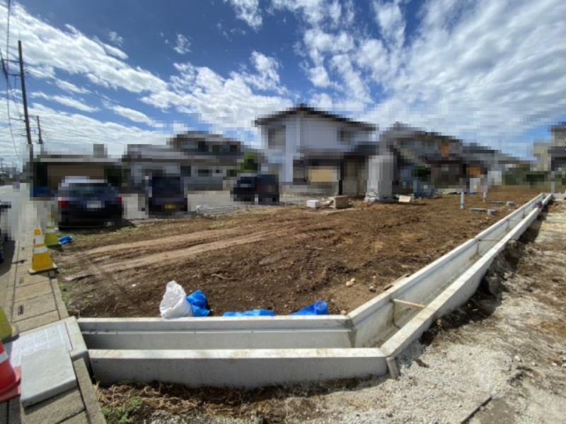 白岡市小久喜～建築条件なし売地～の前面道路含む現地写真