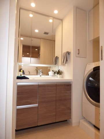 パークアクシス本町　家具類付の洗面所|参考写真