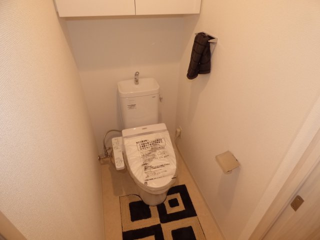 パークアクシス本町　家具類付のトイレ|参考写真