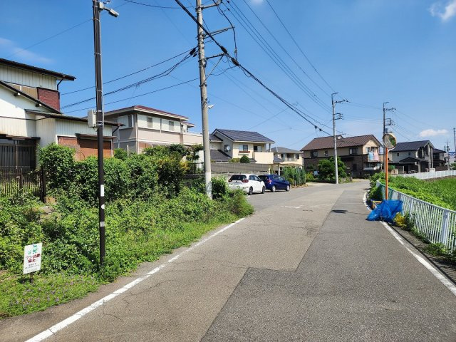 高崎市寺尾町売土地の前面道路含む現地写真