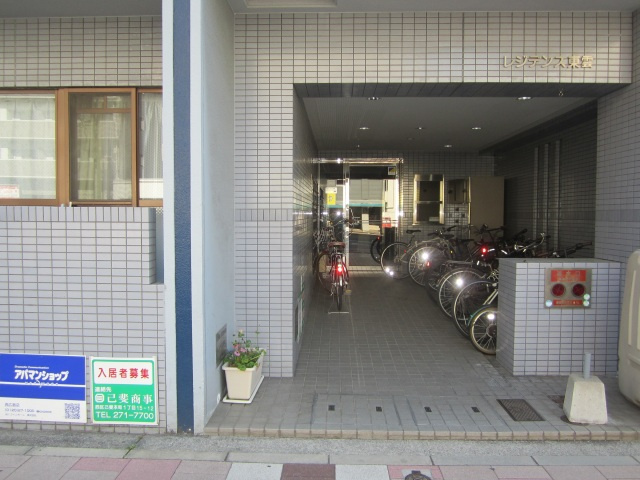 レジデンス東雲のエントランス