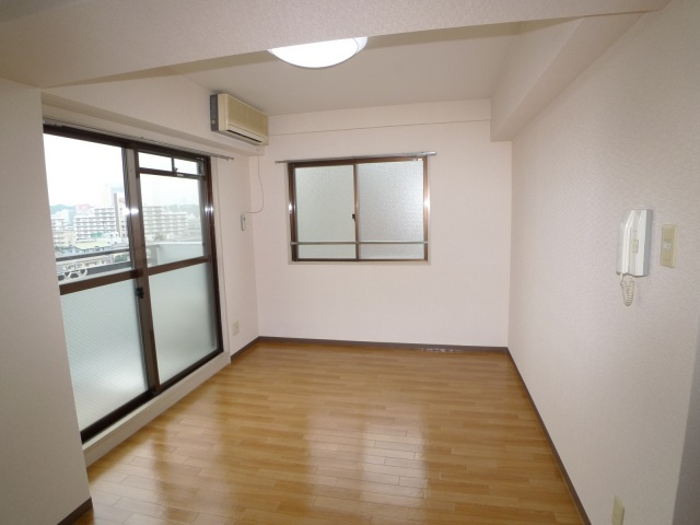 レジデンス東雲の洋室