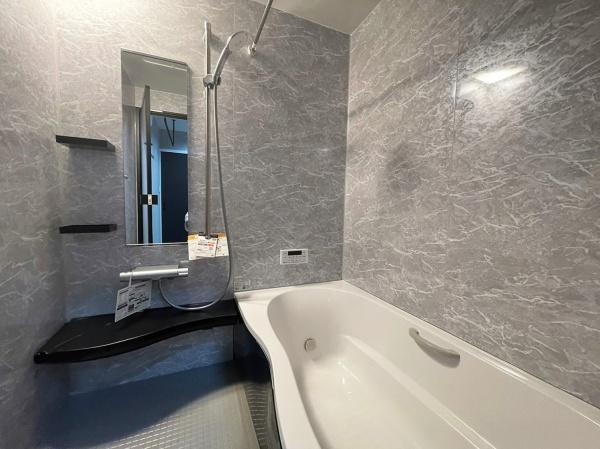 【浴室】 | ※当社施工例
時間を気にせずゆっくりとバスタイムが楽しめる浴室♪