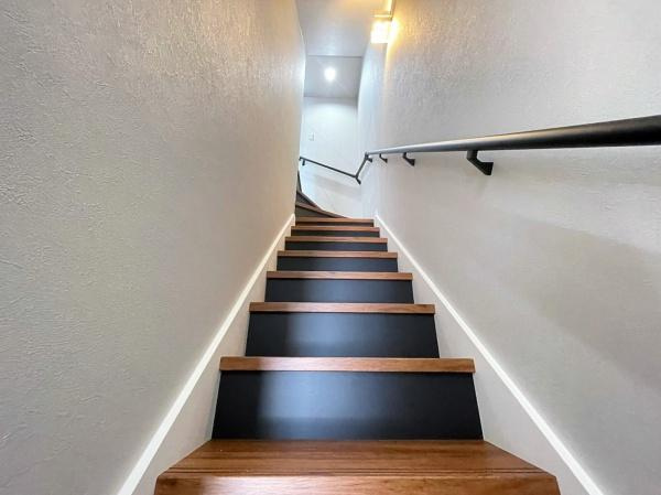 【内装】 | ※当社施工例
階段もおしゃれにしたいですね！