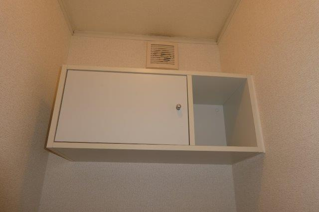 ラッフィナートカーサＳ．Ｋのトイレ|トイレ棚