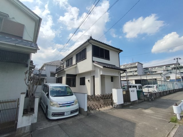 八潮市　八潮8丁目　中古戸建の前面道路含む現地写真|前面道路含む現地写真です