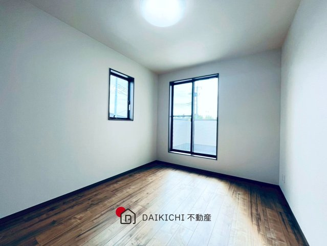 【洋室】 | 加須市下高柳第11期　ワイウッドコート　新築戸建　全12棟　3号棟