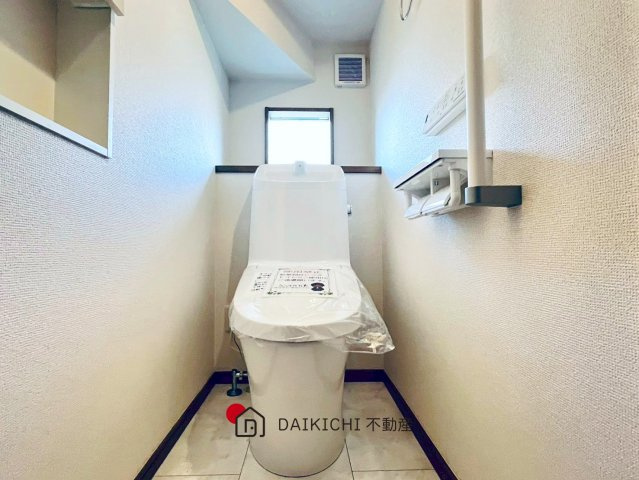 【トイレ】 | 加須市下高柳第11期　ワイウッドコート　新築戸建　全12棟　3号棟