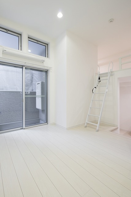 Ｋレジデンス名駅の居間・リビング