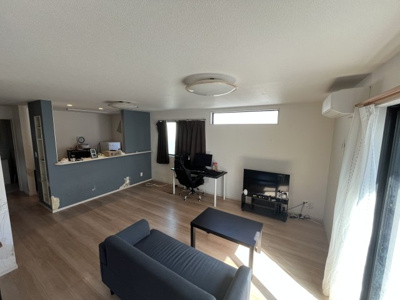 【居間・リビング】 | 安養寺町　中古戸建て