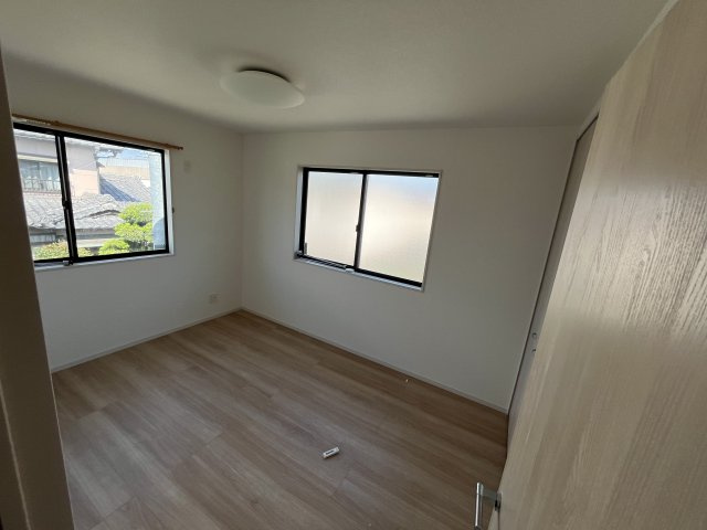 【洋室】 | 安養寺町　中古戸建て