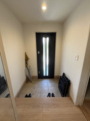 【玄関】 | 安養寺町　中古戸建て