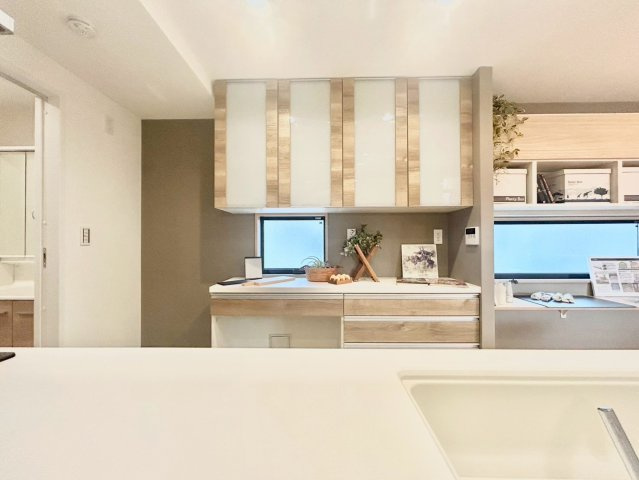 世田谷区上祖師谷1丁目　新築戸建　残1棟の収納|カップボードあり（A号棟）

ご内見希望・資料請求などお気軽にお問い合わせ下さい！
03-5990-5201