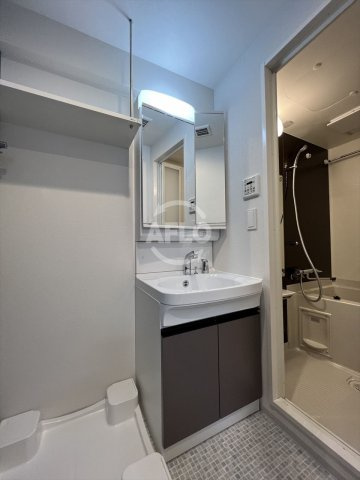 ファーストフィオーレ京橋ブレイニーの独立洗面台|ファーストフィオーレ京橋ブレイニー　独立洗面台