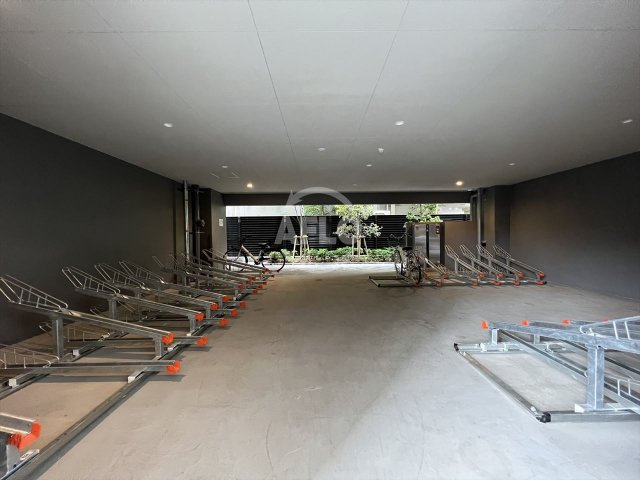 ファーストフィオーレ京橋ブレイニーの駐車場|ファーストフィオーレ京橋ブレイニー　駐輪場