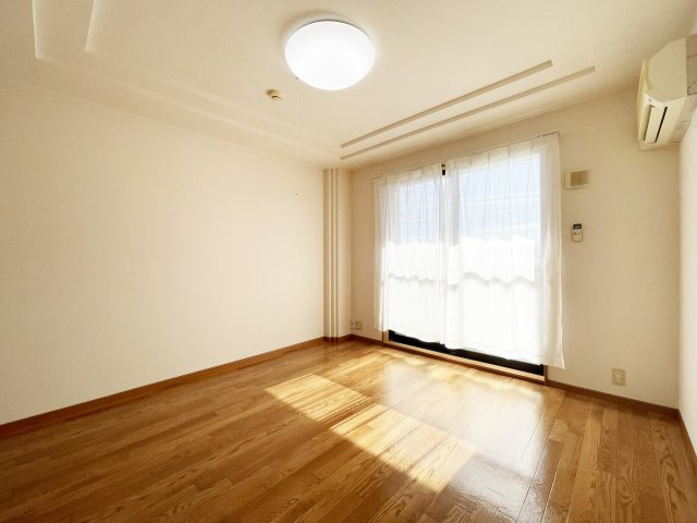 エトワール大開の居間・リビング