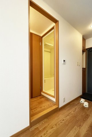 エトワール大開の内装