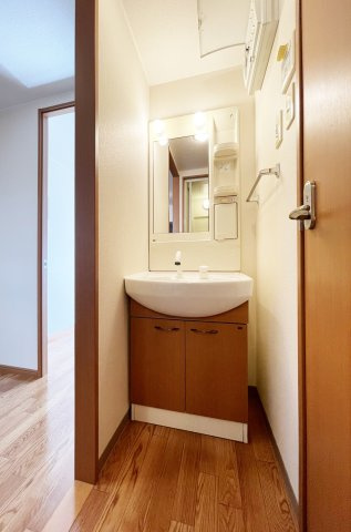 エトワール大開の洗面所