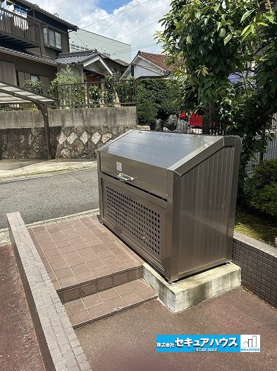 ユニーブル漆山のその他共用部分|【ゴミ捨て場】
ごみ捨ても共用部分にあるため便利です。