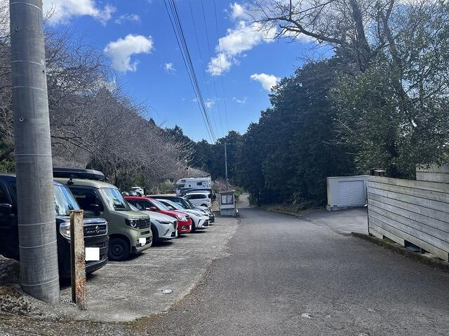 湯河原町　吉浜の前面道路含む現地写真