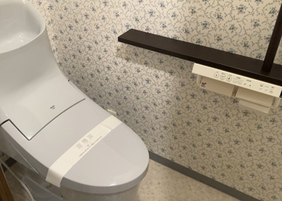 【トイレ】 | ル・アール高尾エグザフォート | トイレは大きさや形、機能、抗菌性などが異なる多種多彩なタイプが各メーカーから出ています。それぞれに良さがあるため、事前にどういったタイプのトイレがいいのかをご家庭内で決めて、内見に行くといいでしょう。