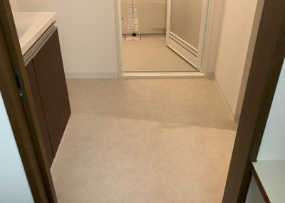 【脱衣所】 | ル・アール高尾エグザフォート | 洗面脱衣所は「体を綺麗に整える場所」という目的と役割を持っています。そして便利で使い勝手のいい「体を綺麗に整える場所」にするためには、配置や動線、照明や収納計画をしっかりと検討しておく必要があります。