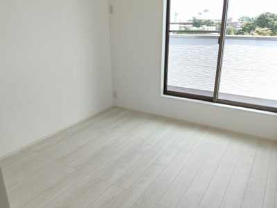 【洋室】 | 保土ヶ谷区仏向町２期 | 広々とした洋室です