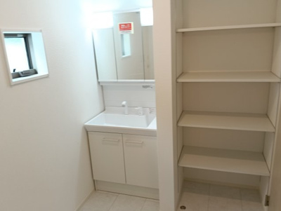 【独立洗面台】 | 保土ヶ谷区仏向町２期 | 独立洗面化粧台が付いています