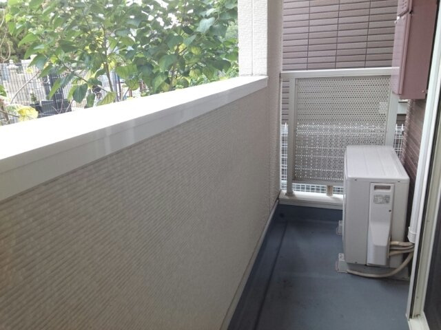 ジュネス１番館のバルコニー